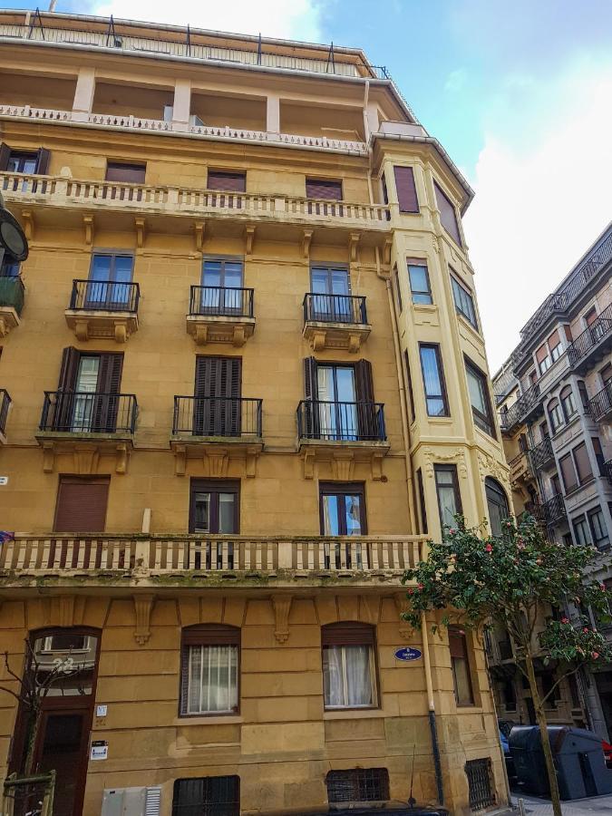 Waves Guesthouse San Sebastián Exterior photo